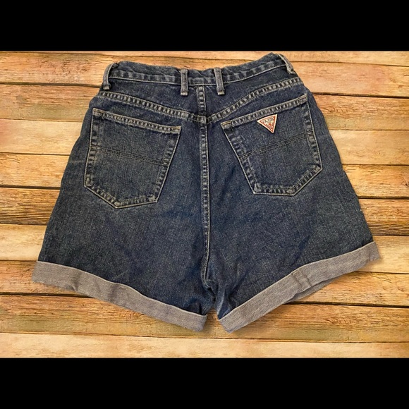 Vintage Guess High Waisted Mom Shorts Size 29 - Picture 6 of 6